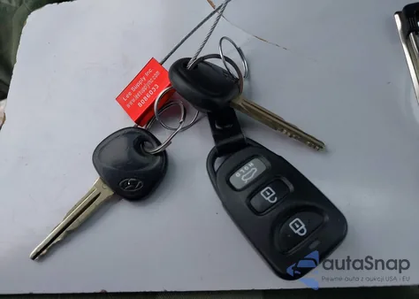 2019 Hyundai Elantra Se z USA, uszkodzony, nr VIN KMHD74LF1KU843894